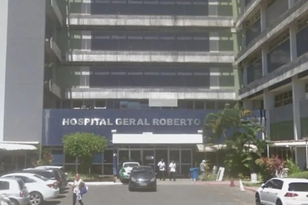 [25 médicos pedem desligamento do Hospital Roberto Santos após atrasos salariais]