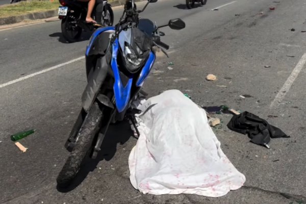 [Vídeo: torcedor do Bahia morre após ser perseguido e espancado horas antes de Ba-Vi em Salvador]