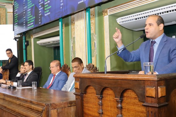 [Bate-boca por emendas parlamentares marca sessão da Câmara de Salvador]