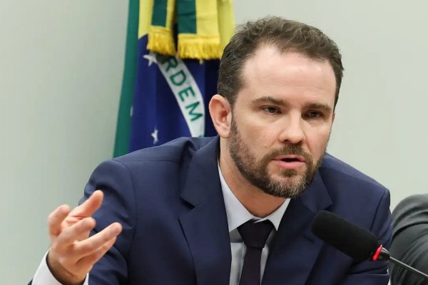 [ Ministro da Fazenda confirma projeção de salário mínimo em R$ 1.741 para 2027]