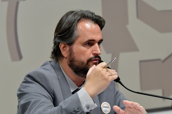 [Ex-número 3 da PF é indiciado sob suspeita de corrupção em inquérito sobre mineração]