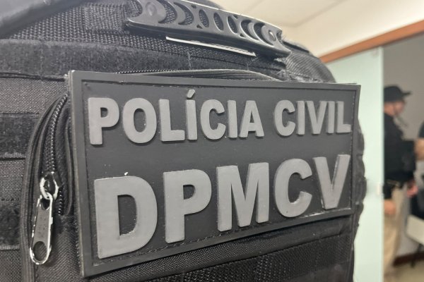 [Adolescente de 16 anos é apreendido por tráfico de drogas no bairro da Massaranduba]