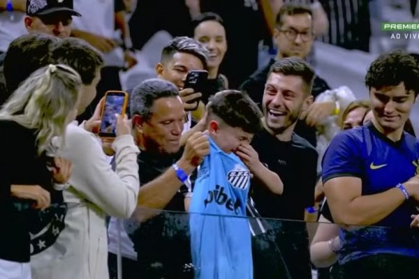 [Corinthians recebe denúncia no STJD por confusão com garoto que ganhou camisa de Neymar]