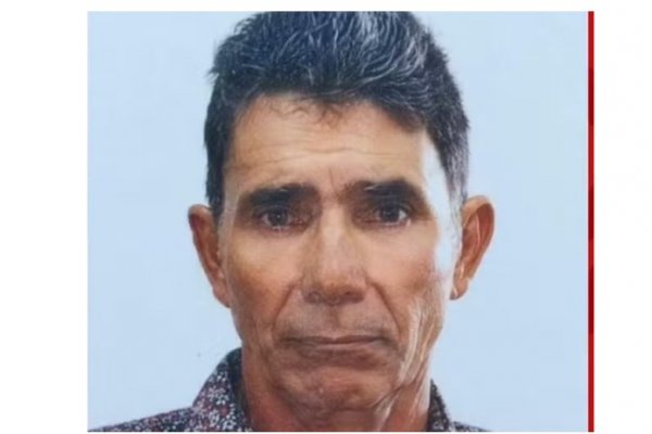 [Homem é morto a golpes de facão após confrontar suspeito que furtava fios ]