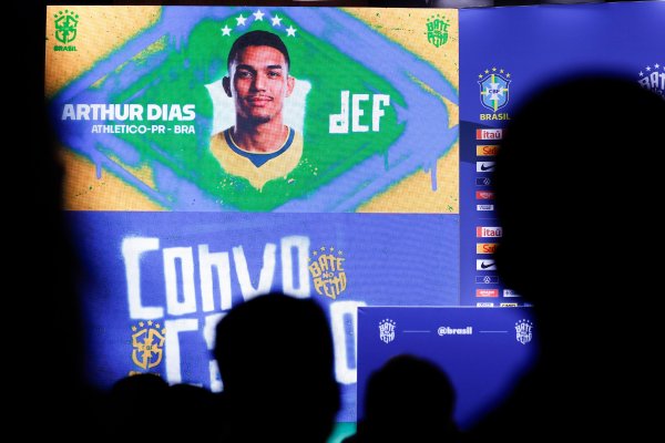 [Primeira convocação após a Copa do Mundo tem oito estreantes na Seleção Brasileira]