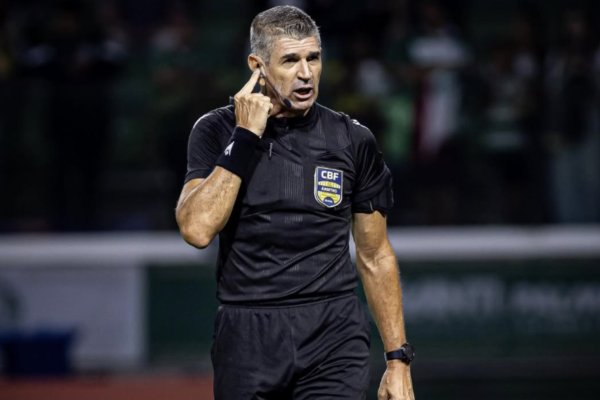 [Marcelo de Lima Henrique se despede da arbitragem após 32 anos de carreira]