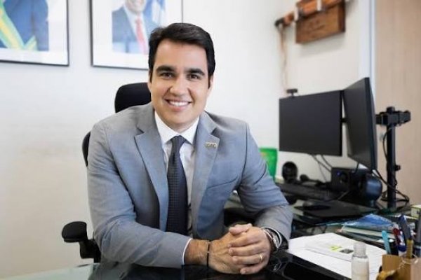 [Justiça mantém proibição de viagem para secretário de Meio Ambiente da Bahia]