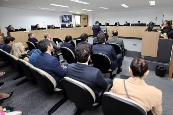 [Petrobras tem 120 dias para pagar R$ 193 milhões a 700 trabalhadores baianos após acordo em processos]