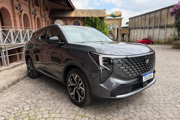 [Changan CS55 estreia de olho em Compass por R$ 144,9 mil ]