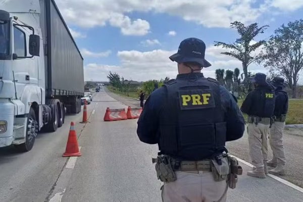[PRF restringe policiamento em rodovias em dias de eleição]