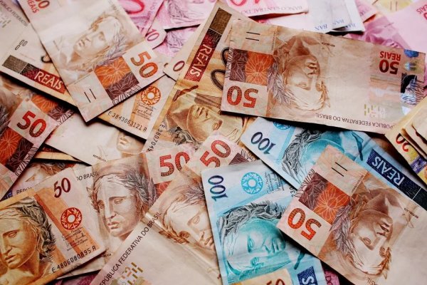 [Brasil volta a liderar ranking mundial de juros reais, com taxa de 8,45%]