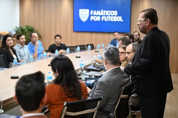 [Clubes defendem regulação de bets e que proibição pode ser 