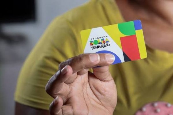 [Confira o calendário de pagamento do reajuste no Bolsa Família ]