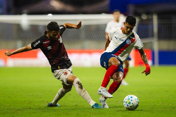 [Bahia tem confronto direto contra Athletico-PR fora de casa por vaga na Libertadores ]