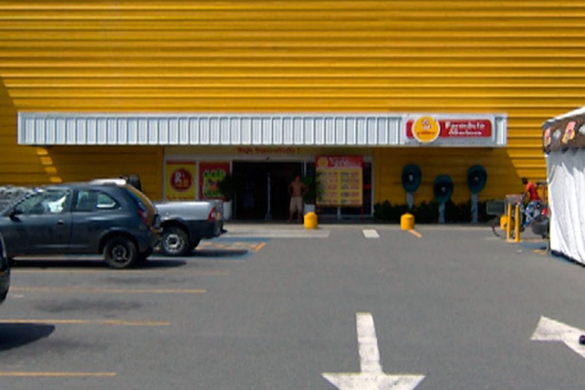 Pandemia faz supermercados em Salvador mudar horários; veja