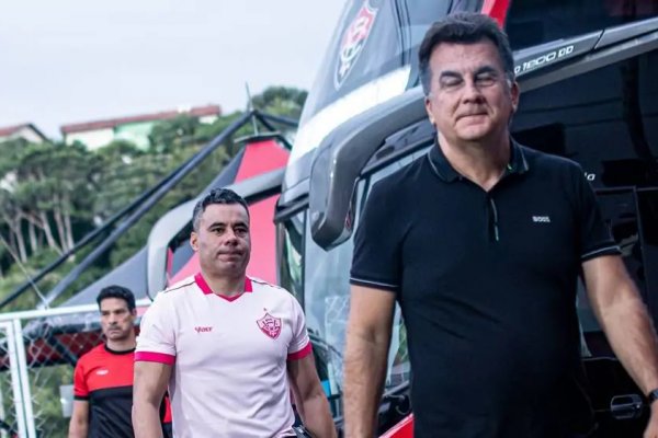 [Fábio Mota reage após suposto interesse do Internacional em Jair Ventura: 'Fica aqui quem quer']