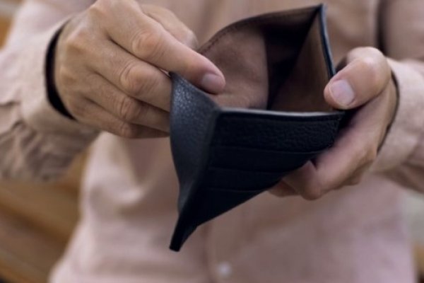 [Projeto de Lei prevê isenção progressiva do Imposto de Renda para idosos a partir dos 70 anos]