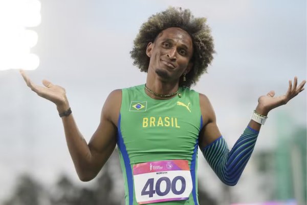 [Alison dos Santos fecha temporada histórica com ouro nos 400m rasos]