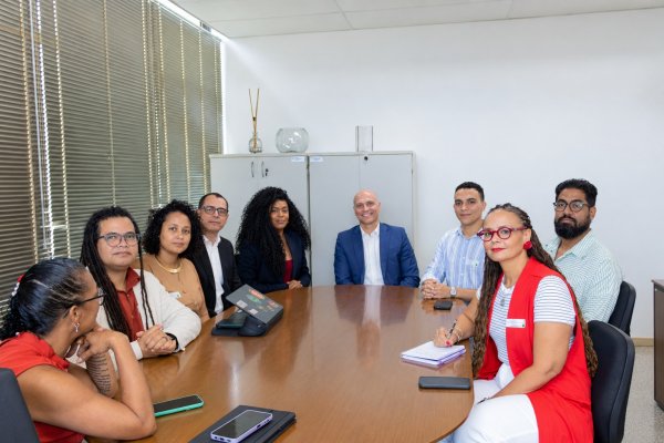 [Moradores da Gamboa de Baixo falam sobre violação de direitos humanos ao MPBA]