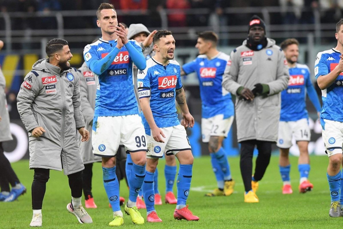 Com pandemia do coronavírus na Itália, Napoli marca treinos para quarta-feira