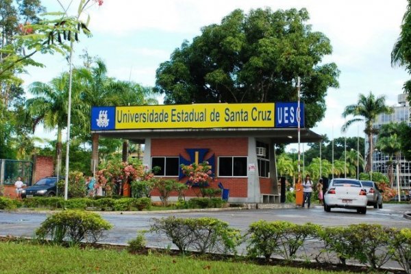 [Acidente com termômetro de mercúrio deixa três estudantes hospitalizados na Bahia]