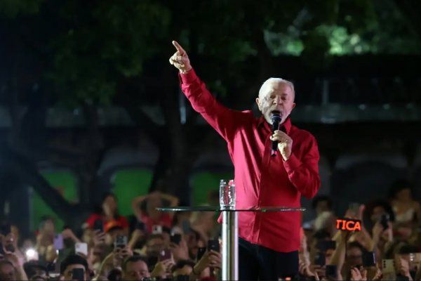 [Aliados veem como “zero” chance de Lula ir a debate da Globo; campanha não responde]
