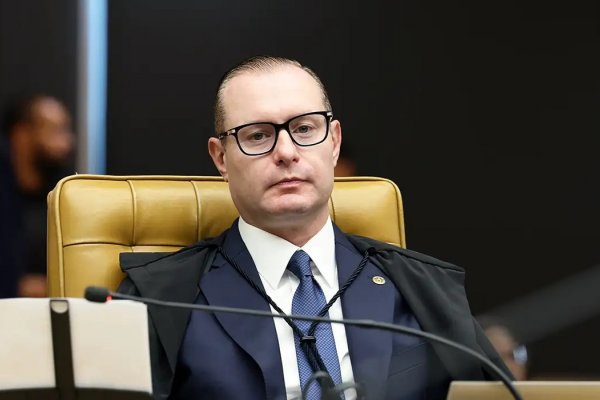 [Zanin decide que e-Título e sites do TSE devem ser liberados para quem estiver sem dados móveis]