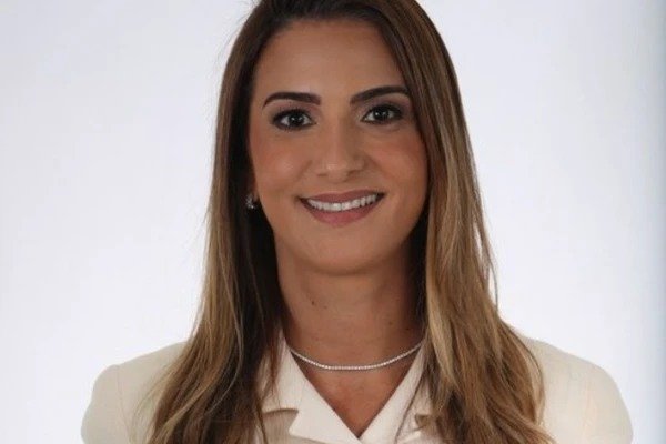 [Roberta Roma recebe alta hospitalar após cinco dias de internação]