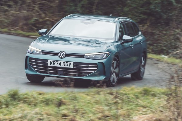 [Jetta Variant 2027 mantém opção de motor diesel na Europa ]
