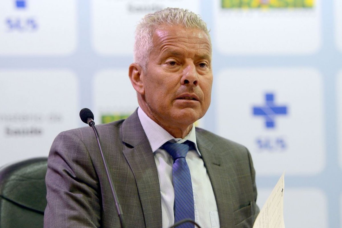 Covid-19: Governo pode autorizar cloroquina para pacientes graves até dia 24