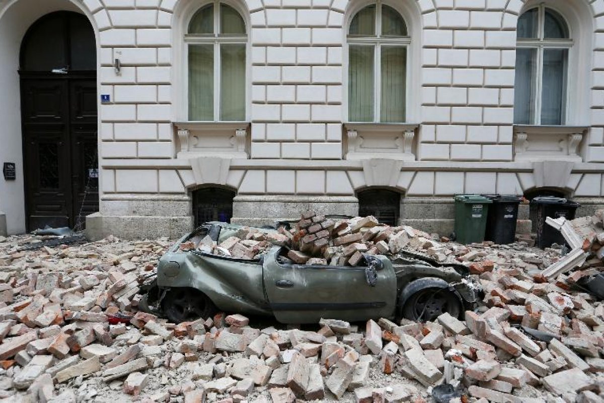 Terremoto de magnitude 5,3 atinge capital da Croácia e deixa pessoas desabrigadas
