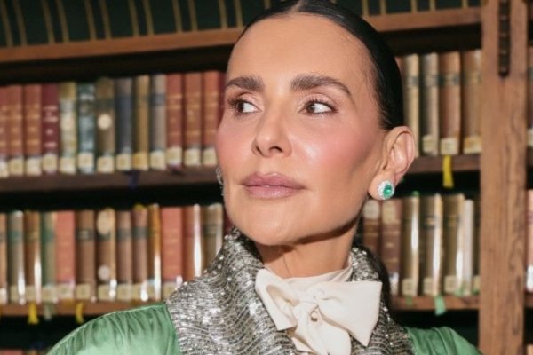 [Marcella Zanoni prestigia programação exclusiva da Valentino durante a Paris Fashion Week! ]