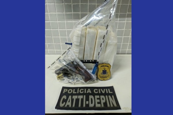 [Suspeito de participação em duplo homicídio é preso em flagrante no interior da Bahia ]