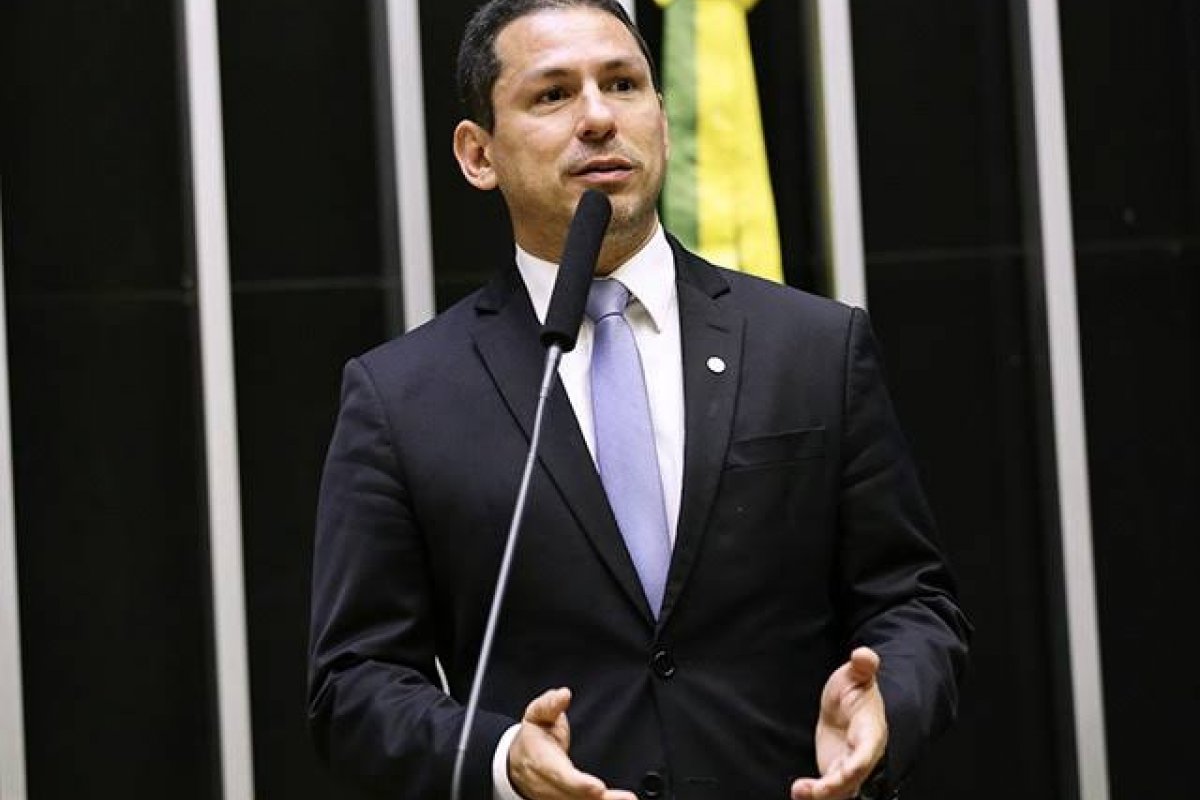 Coronavírus afeta aprovação de reformas prometidas