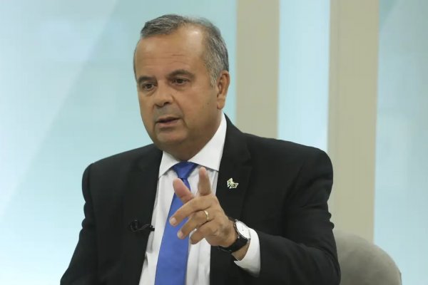 [Oposição tenta adiar votação da PEC que acaba com escala 6x1 para depois das eleições]
