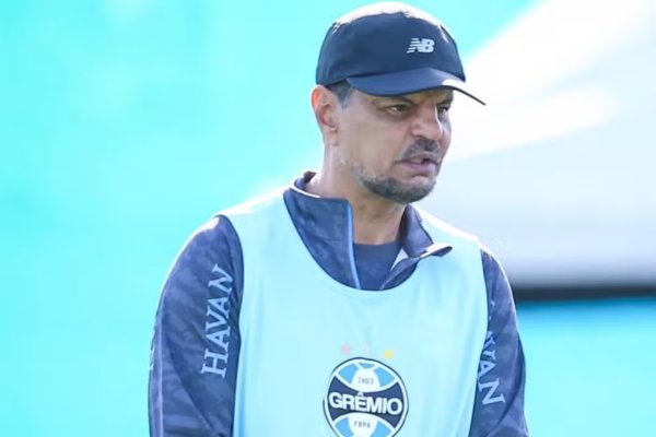 [Auxiliar de Renato Gaúcho é preso ao desembarcar com delegação do Grêmio]