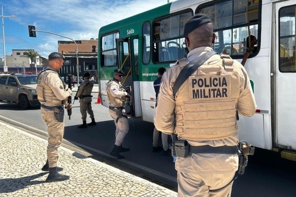 [Roubos em ônibus caem 68,2% na Bahia entre janeiro e setembro de 2026]