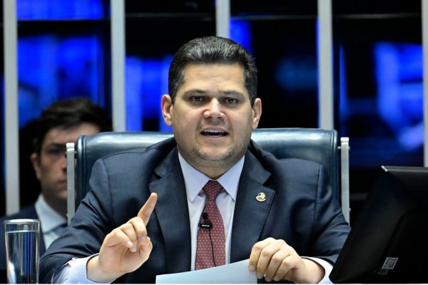 [Alcolumbre marca sessões sobre fim da 6x1 no Senado, e votação pode ocorrer na quinta (15)]