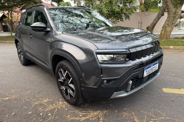 [Avenger Longitude: Farol da Bahia testa versão intermediária do novo SUV ]