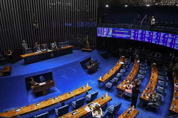 [Senado votará PEC que dá fim na escala 6x1 nesta quarta-feira (14)]