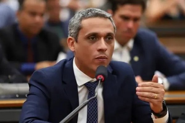 [Suposto áudio de Gustavo Gayer reconhece impacto negativo em pesquisas internas do PL após 'Exército do Lula']