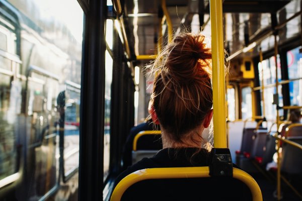 [Eleitores com dificuldade de locomoção podem pedir transporte gratuito para votar]