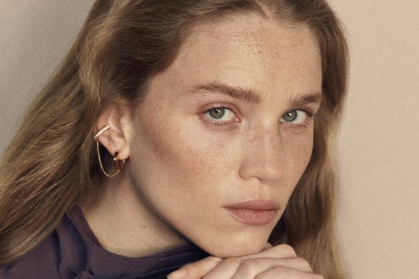 [Cartier apresenta novas interpretações de seus ícones Clash de Cartier e LOVE!]