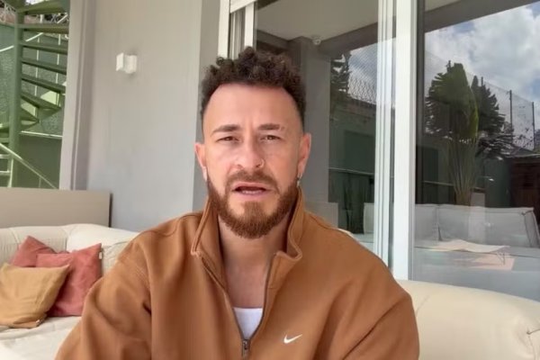 Vídeo: Fred Bruno tranquiliza fãs após levar tiro de raspão: [Vídeo: Fred Bruno tranquiliza fãs após levar tiro de raspão: