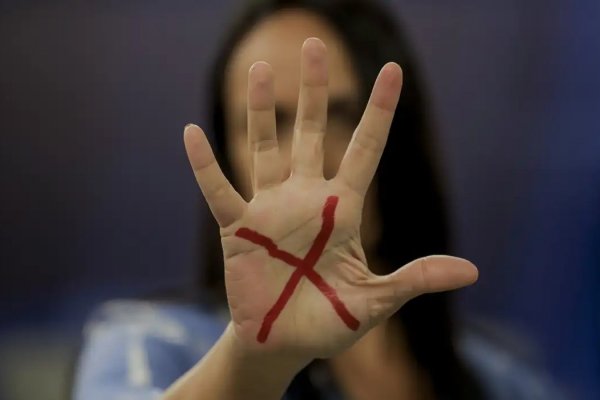 [Brasil tem queda de 4,5% nos feminicídios em 2026; tentativas sobem e chegam a 12 casos por dia]