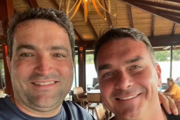 [Willer Tomaz pagou R$ 9 mil para remover links que o ligavam a Flávio Bolsonaro, aponta PF]
