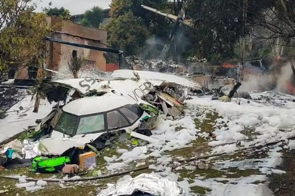 [Justiça torna réus 12 denunciados por queda de avião da Voepass que matou 62 pessoas em Vinhedo]