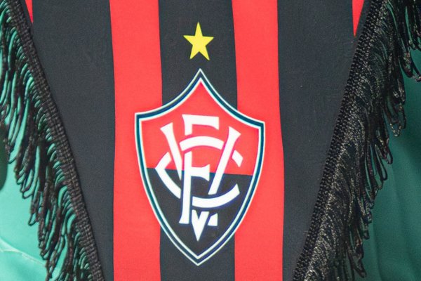 [Vitória planeja disputar Campeonato Baiano com sub-20 e usar time principal a partir do Ba-Vi]