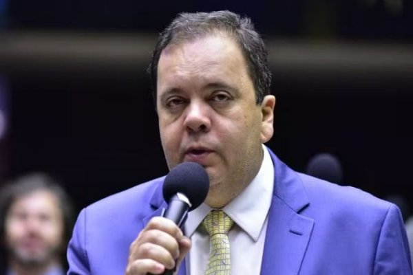 [‘Salvou a Pátria’: Elmar Nascimento agradeceu a Vorcaro por 'entrega de pacote' antes de eleição]