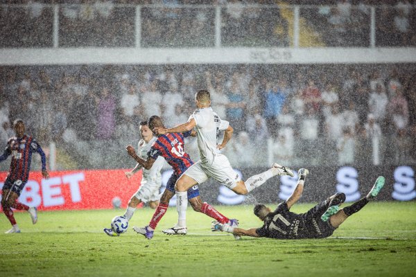 [Bahia tenta quebrar jejum de 14 anos sem vencer o Santos na Vila Belmiro]